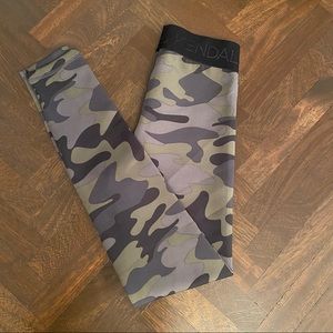 Kendall and Kylie camouflage leggings